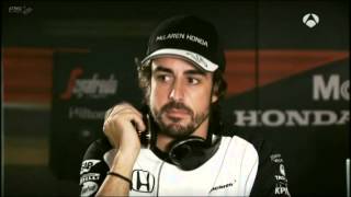 FERNANDO ALONSO Prueba para adivinar un circuito con solo oir el motor [upl. by Oremodlab]