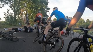 CYCLASSICS CRASH 60KM RUNDE 2024 hamburg rennrad unfall Cyclassics [upl. by Ninnahc]