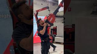 Exosquelette  Bienvenue dans le futur  tools innovation machine technology hilti future [upl. by Suhpoelc]