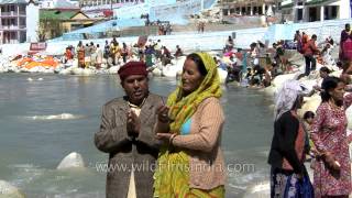 Couple prays at the banks of River Ganges at Gangotri Dham [upl. by Ally]