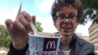 McFlurry Cookie Dough im Schnell Test So schmeckt der Keksteig von McDonalds [upl. by Hagep]