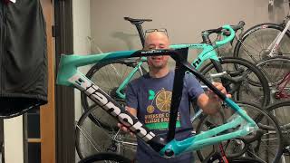 20212022 Bianchi Oltre XR4 unboxing [upl. by Marga]