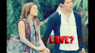 Nicole Anderson habla sobre su romance con Nick Jonas [upl. by Annahvas]