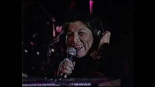 Inconsciente Colectivo  Charly García y Mercedes Sosa 1984 [upl. by Whiney]