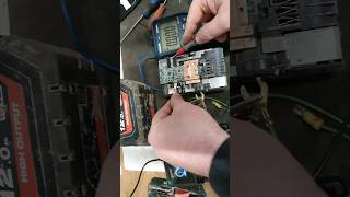 Resetting a Milwaukee M18 12ah battery powertools repair milwaukee howto shortsvideo [upl. by Sylvie]