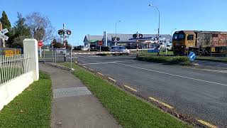 Tainui Street level crossing in Matamata [upl. by Ines]