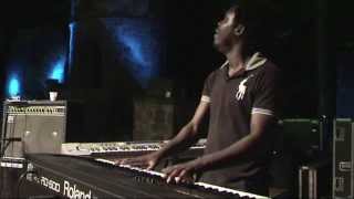 4 Etoiles  Papy Sodolo  LIVE at Afrikafestival Hertme 2010 [upl. by Witherspoon]