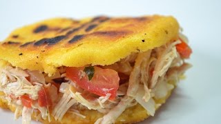 VIAJE CULINARIO Arepas rellenas Colombia [upl. by Edme695]