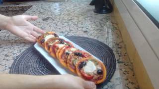 Mini pizza au thon recette economique  بيتزا فردية بحشوة اقتصادية الطون والجبن [upl. by Sihtnyc]