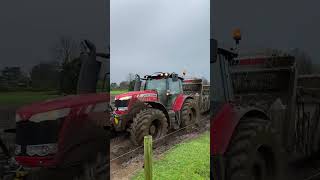 AGRICULTRICE UN TRACTEUR MASSEY FERGUSON DANS UN CHAMP INONDEE ET PLEIN DE BOUE masseyferguson [upl. by Aleakcim248]