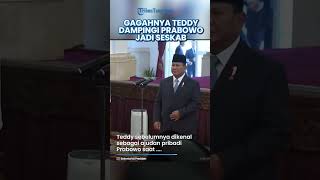 Momen Mayor Teddy Jadi Sekretaris Kabinet Dampingi Presiden Prabowo Pakai Jas Hitam dan Peci [upl. by Hsaka]