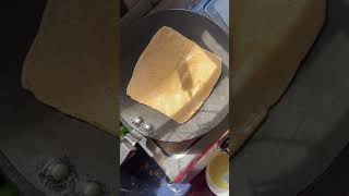 Maa baap ke jaysa koi nahi hay 😕❤️ paratha recipe parathalovers food shots youtubeshortslove [upl. by Ubana414]