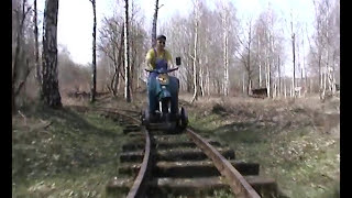 Schienenschwalbe Simson KR51 umgeb im Sächsischen Eisenbahnmuseum ChemnitzHilbersdorf [upl. by Ailahtan662]