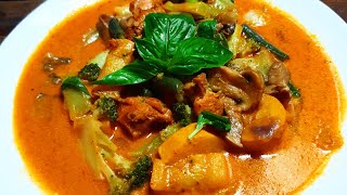 Thai Red Curry With Chicken and Vegetables Recipe  Quick and Easy Aromatic Thai Red Curry [upl. by Nels]