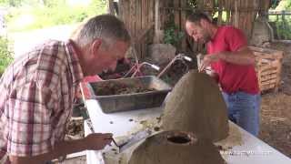 The Sunhive  how to cover a skep beehive  Weissenseifener Hängekorb by Gunther Mancke [upl. by Aneleve150]