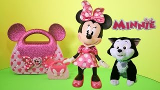 MINNIE MOUSE Talking Fashion Doll and Travel Case Toy Review [upl. by Pillsbury]