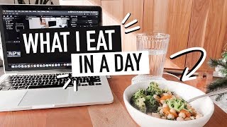 WHAT I EAT IN A DAY  easy  healthy meal inspo [upl. by Nolyd345]