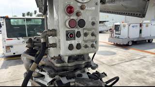 Boeing B777F nose landing gear [upl. by Nabal]