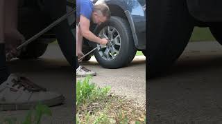 Changing a Tire On My Nissan Frontier [upl. by Jany791]