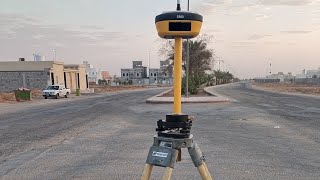 How to centering leveling and topography surveyor with GPS Easy survey E800 [upl. by Nylanna684]