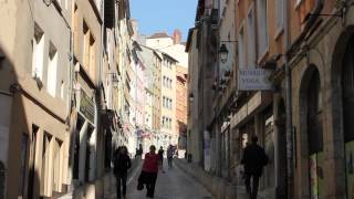 Shopping sur les pentes de la CroixRousse [upl. by Ishii81]