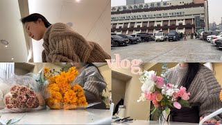 florist vlog l 창업4개월차 사장은 하루종일 뭐하남 꽃시장 컨디셔닝 촬영용부케 [upl. by Gardener642]