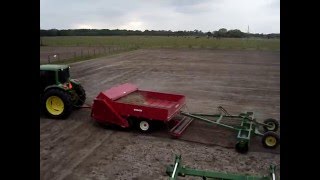 Bermuda Grass Sprigging Bermuda King 6 Row John Deere 6430 [upl. by Leva]