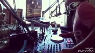 Dj Arthyk en Radio Bronco 1077 FM La Mezcladora Santa Barbara CA [upl. by Perlis761]