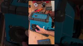 Makita DMR107 Reparatur diy repair makita soldering electronics [upl. by Ilahtan]