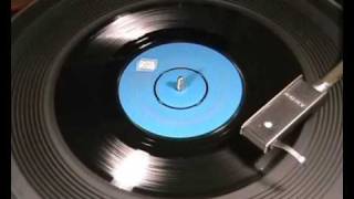 PAT PHOENIX  The Rovers Chorus  1962 45rpm [upl. by Hsan]