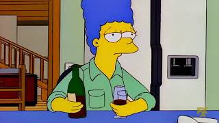 Marge empieza a beber vino  Los Simpson Latino [upl. by Amari]