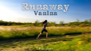 Runaway  Vanina  Del Shannon  Dave cover  Mayte Levenbach [upl. by Hartzell968]