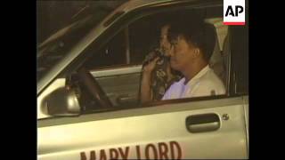 PHILIPPINES DRIVER FITS KARAOKE MACHINE IN HIS TAXI [upl. by Torbart]