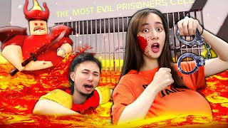 Pregnant Woman plays DEMON BARRY PRISON vs GODLY BARRY PRISON RUN [upl. by Ahsiena197]