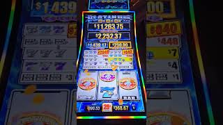 Platinum 8X Triple Wild Amazing Line Hit at Bellagio slots casino gambling jackpot [upl. by Lirva]