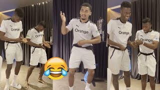 Danse des trois nouveaux lions du Sénégal avant le match Bénin  iliman Ndiaye Demba Seck Alpha [upl. by Yalc]