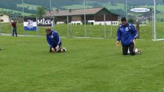 torwartdeTorwarttraining mit T Schlieck  Ganzkörperkräftigung mit Liegestütz [upl. by Nimra]