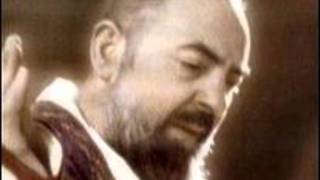 SALUTO E BENEDIZIONE DI PADRE PIO [upl. by Sessylu]