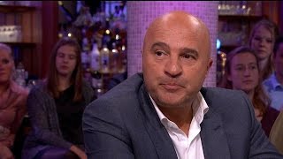 quotPeter R de Vries heeft familie Holleeder goed begeleidquot  RTL LATE NIGHT [upl. by Neellek920]