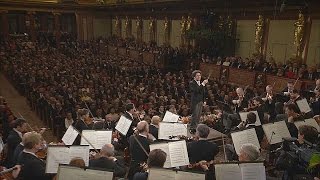 Sorpresas y clásicos en el Concierto de Año Nuevo de Viena bajo la batuta de Dudamel  musica [upl. by Ameehsat]