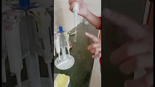 How to use a micropipette  micropipette technical guide micropipette testpaperlive micropipette [upl. by Sanjay525]