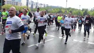 Berlin Firmenlauf 24 04 2024 Rennen viele Teilnehmer [upl. by Ridgley]