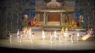 扇子の踊り「ラ・バヤデール」ザハーロワ＆ティッシ、ボリショイ劇場 Fan DancequotLa Bayaderequot Zakahrova amp TissiBolshoi Ballet 23 [upl. by Arrimat357]