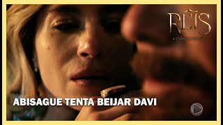 Abisague tenta beijar Davi  NOVELA REIS [upl. by Tenahs599]