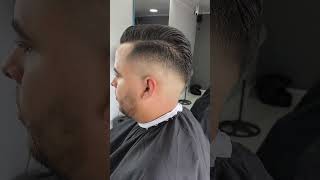 Corte de pelo Desvanecido barber parati barbershop barberos barberosdelmundo [upl. by Ahsinyar]