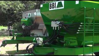 Hydraulic FertilizerLime Spreader and Hydraulic OrganicsLitter Spreader Overview [upl. by Nadual]