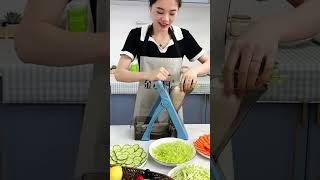 Multifunctional vegetable cutter Cut potatoes onions radishes eggplants cucumbers lettuce etc [upl. by Cornew]