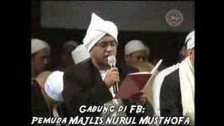 Majlis Nurul Musthofa MONAS 2013 part 1 [upl. by Valsimot]