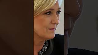 Poutine invite Marine Le Pen [upl. by Iveel]