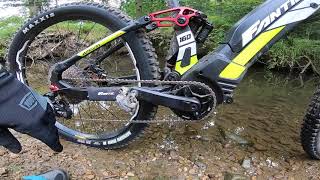 Fantic XF1 Integra 160 Race E mountain bike tech walkround [upl. by Jara85]